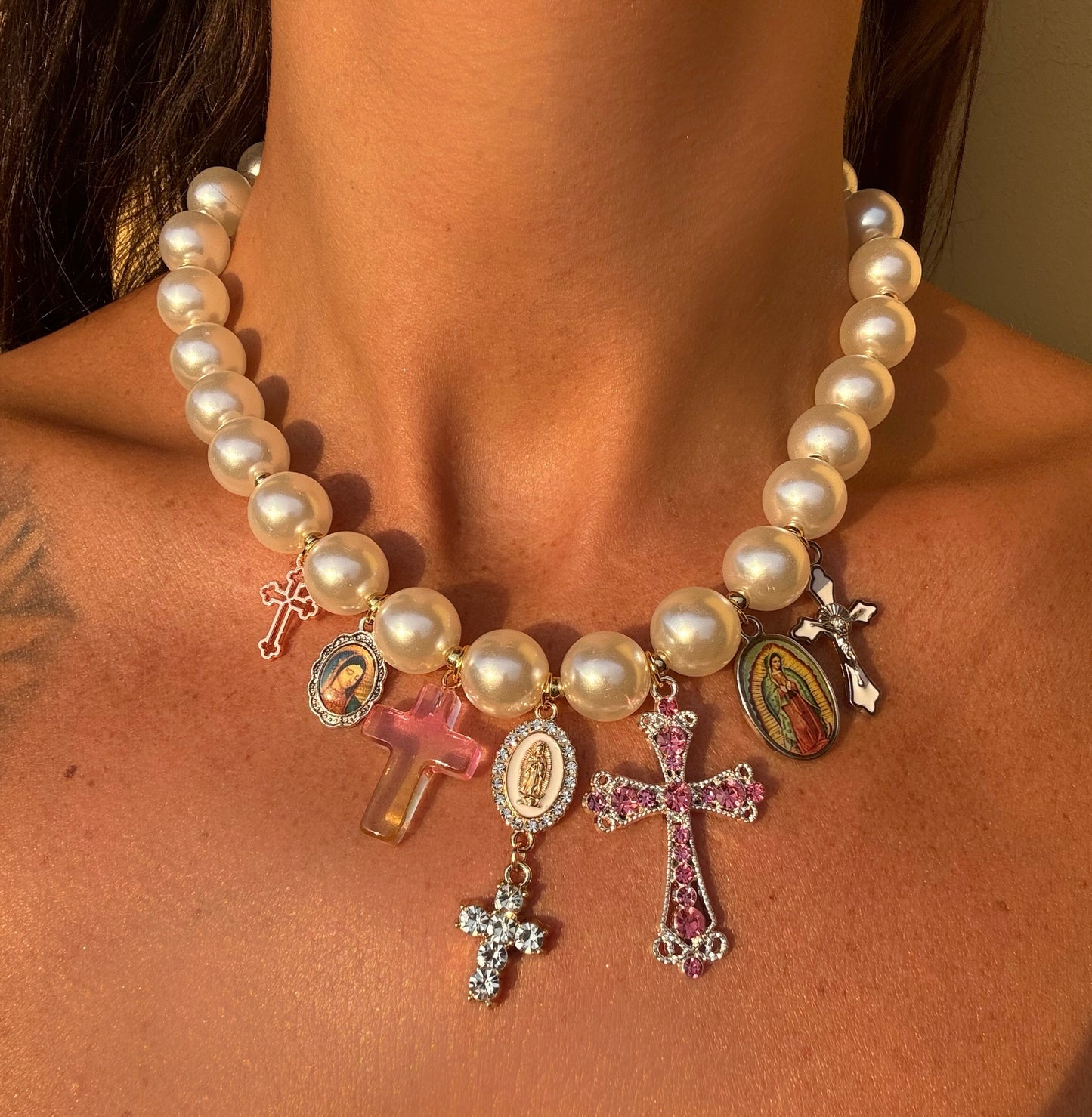 Collana perle e croci Pink