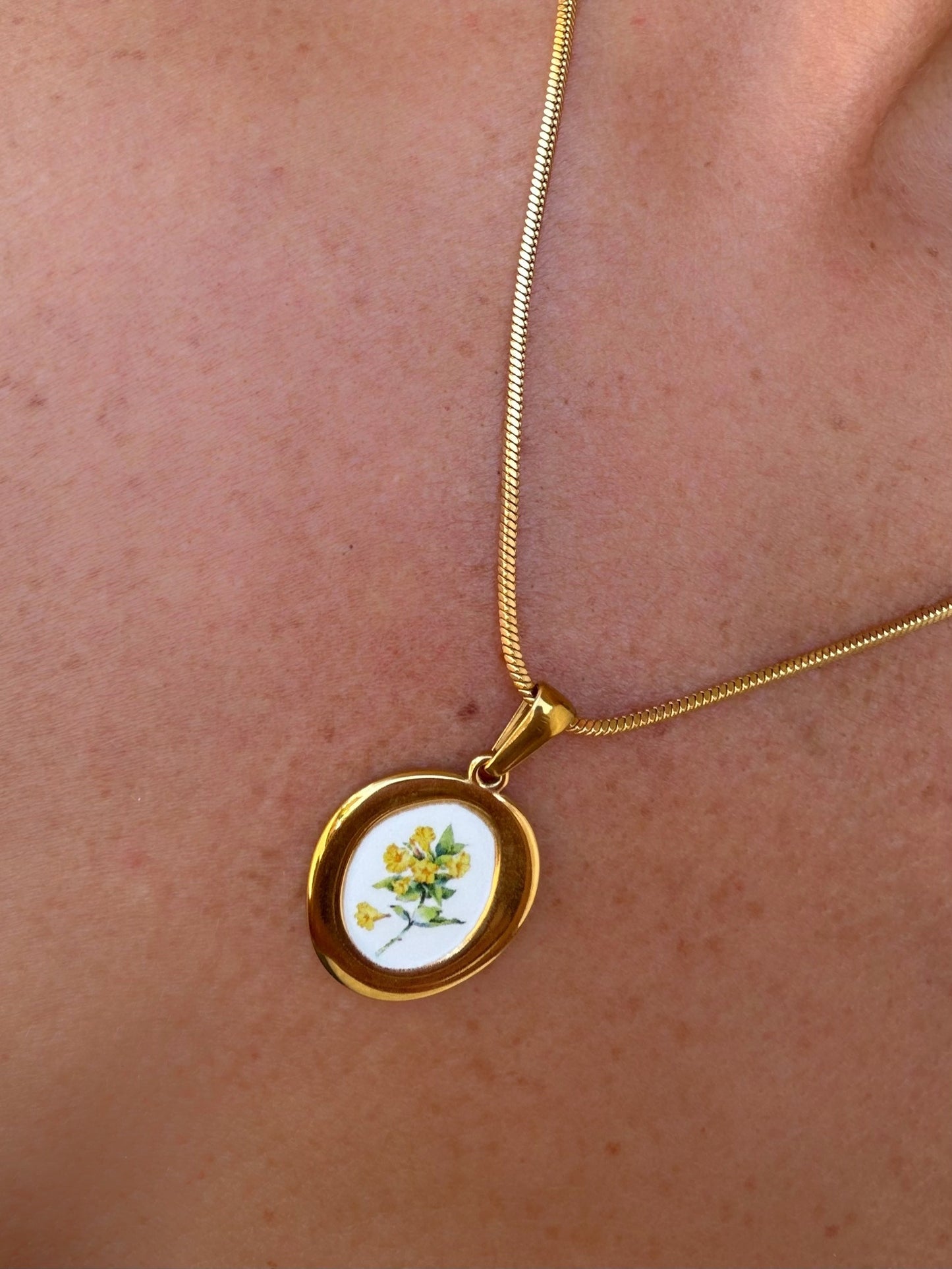 Collana Olivia
